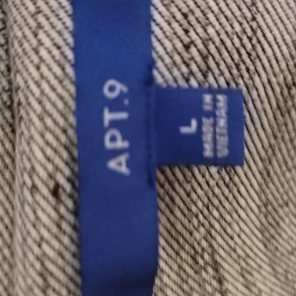 Blazer with zipper and epaulets detail - Picture 3 of 3